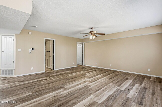 Building Photo - 10910 Acoma St