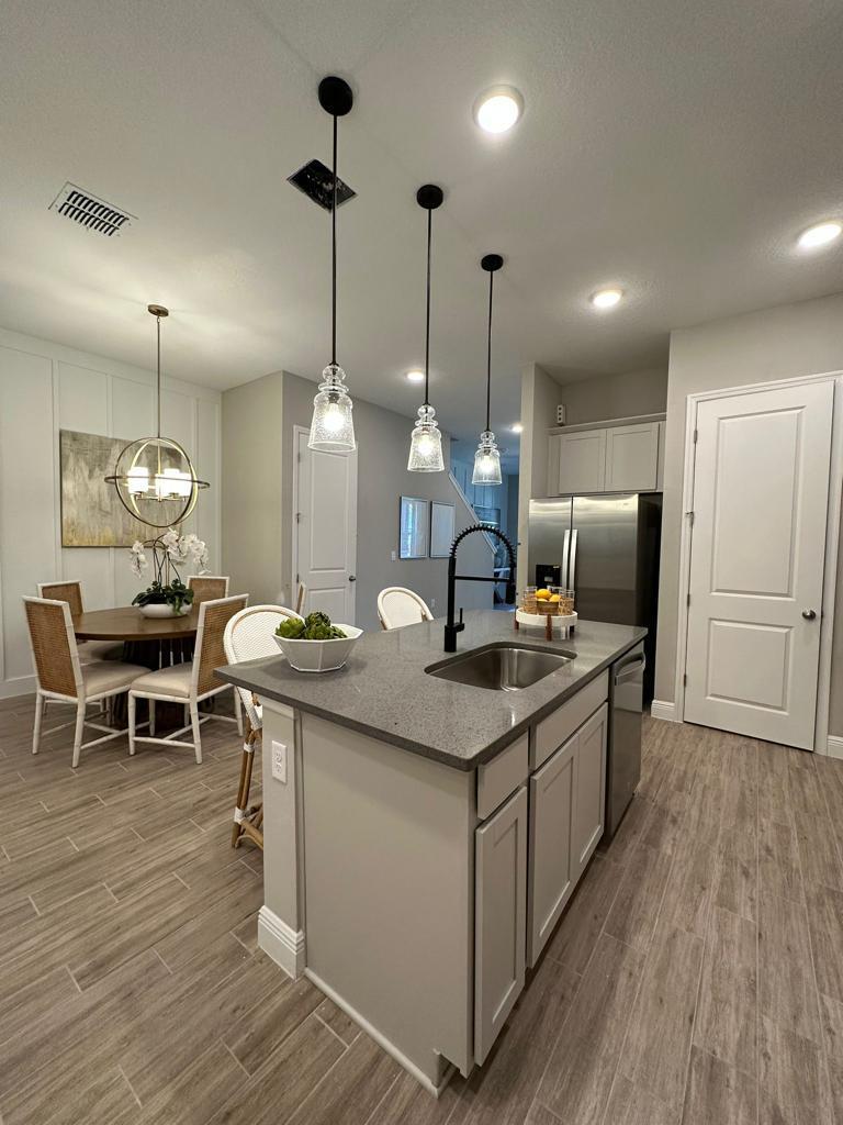 Kitchen privileges - 6493 Cyrils Dr