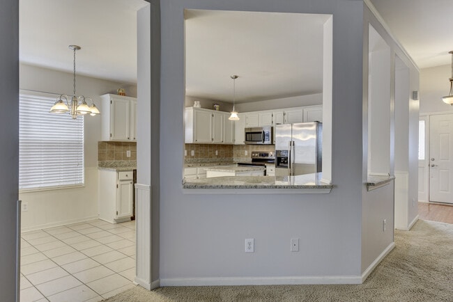 Building Photo - 3004 Helmsdale Ln