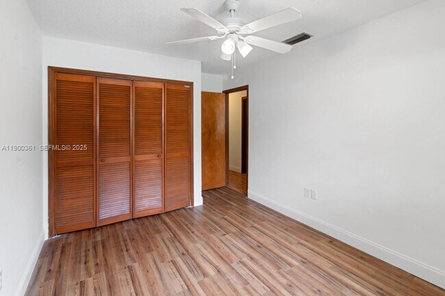 Building Photo - 9617 SW 144th Pl