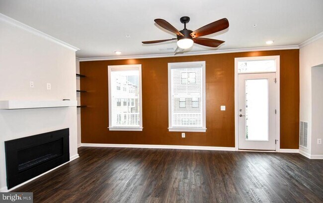 Building Photo - 20739 Heron Landing Dr
