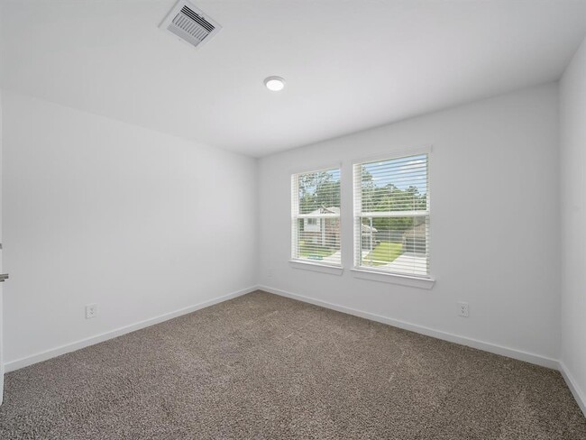 Building Photo - 14206 Wonder Lake Ln