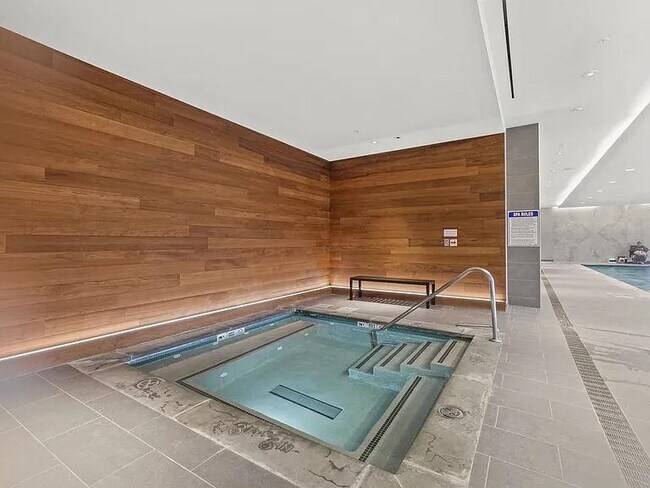 Building Photo - 2 Shore Ln