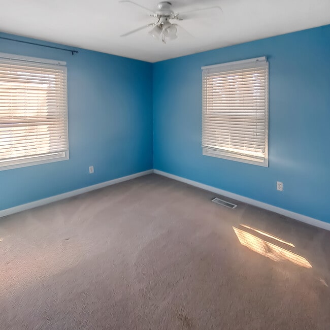 Building Photo - Pet Friendly Mid-Century Modern Rambler wi...