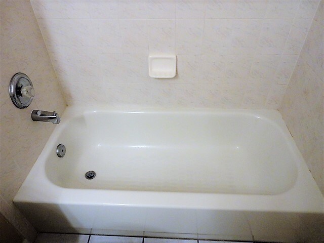 Building Photo - 443 Sand Ridge Dr