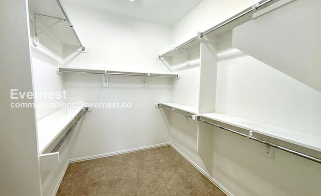 Building Photo - 4811 Sunset Park Ln