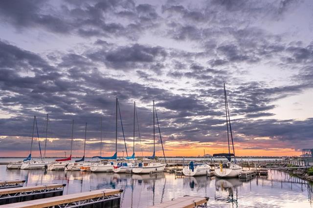 Building Photo - 438 Yacht Club Dr