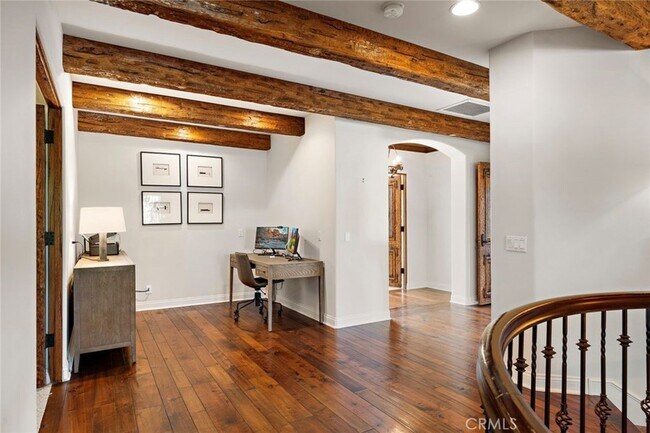 Building Photo - 5 Via Monarca St