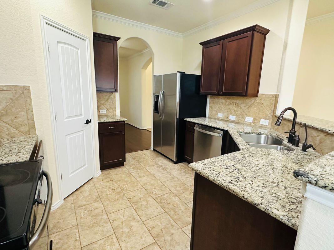 Building Photo - 132 Buckskin Way