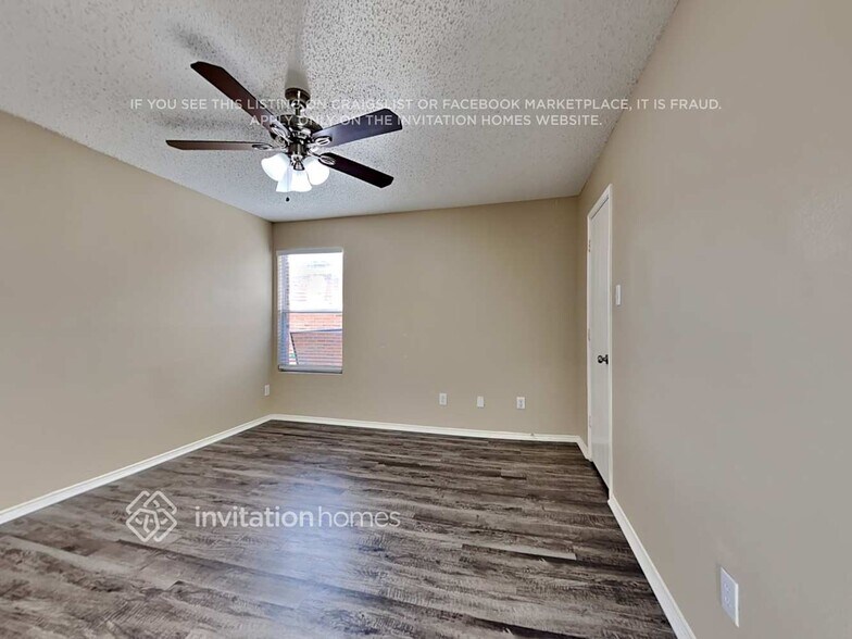 Building Photo - 5521 Costa Mesa Dr