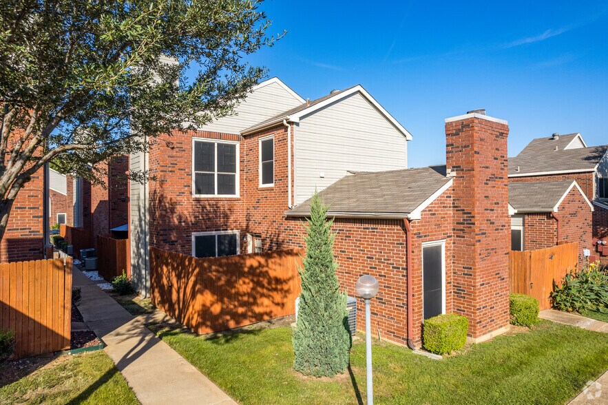 Willow Ridge 1050 W Ash Ln Euless TX 76039 Apartment Finder