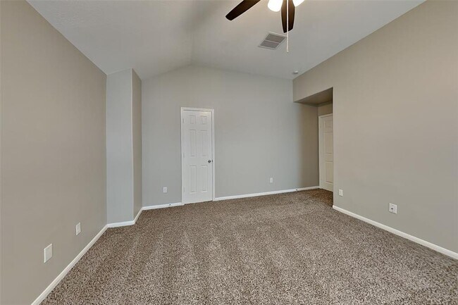 Building Photo - 18027 Hillock Glen Ln