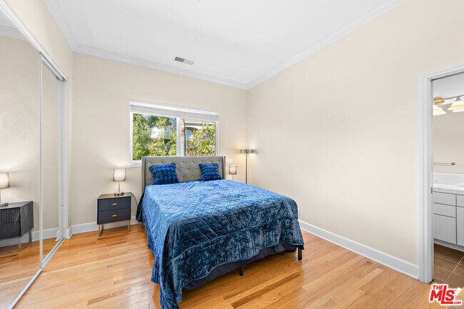 Building Photo - 2428 Oak Canyon Pl