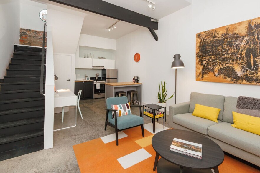 Building Photo - 1429 Elm St