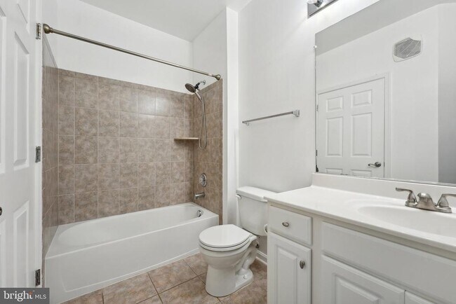 Building Photo - 21216 McFadden Square