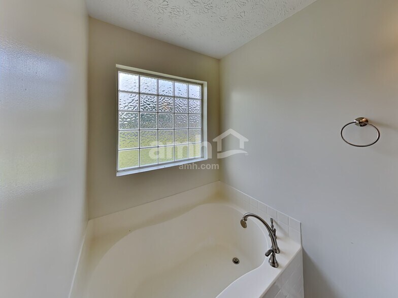 Building Photo - 5138 Jerickia Ct