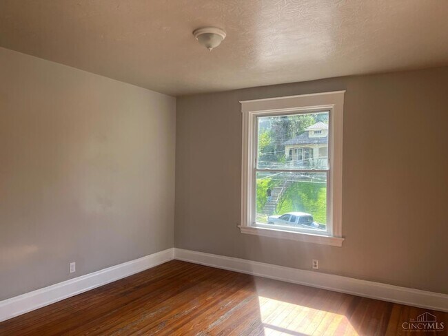 Building Photo - 1274 Ross Ave
