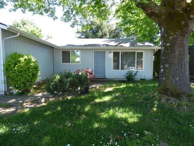 Building Photo - Single Level - 3 bed 2 bath Home in North Salem