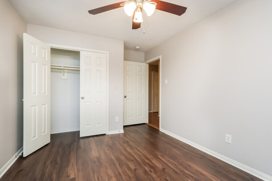Building Photo - 30 Shimmer Pond Pl