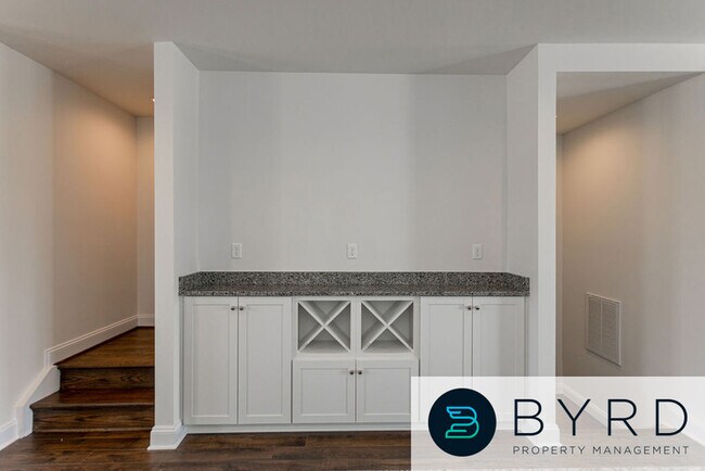Building Photo - 15212 Dunton Ave