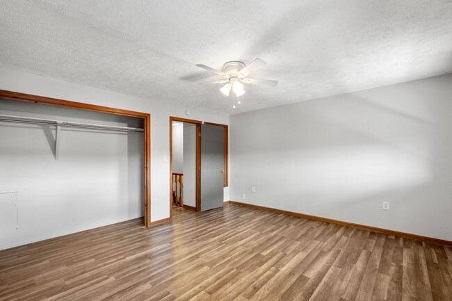 Building Photo - SCORE $500 OFF 1ST MONTH OF RENT! 2 bedroo...