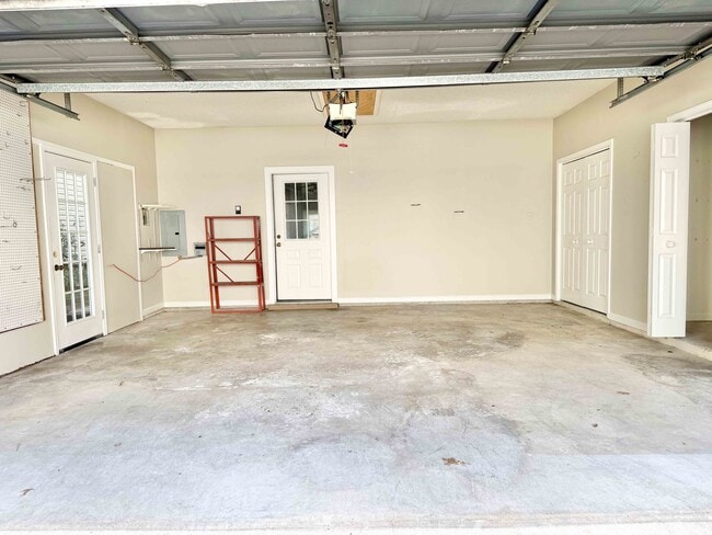 Building Photo - 5124 Stumberg Ln