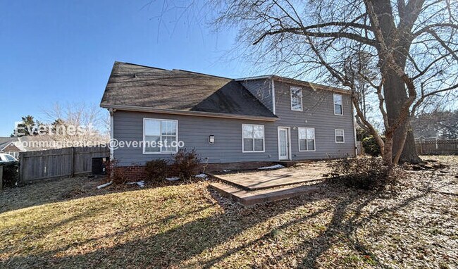 Building Photo - 2901 Old Well Ln