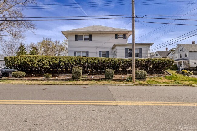 Building Photo - 49 Riva Ave