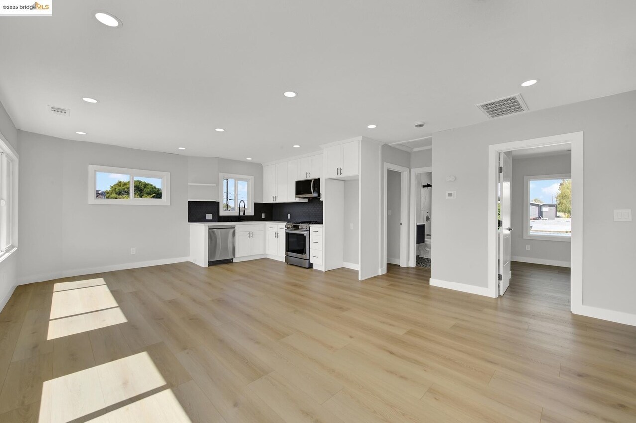 Kitchen - 1120 59th St