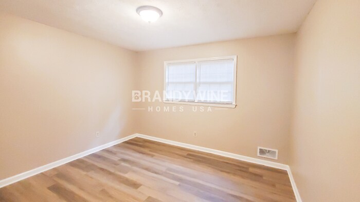 Building Photo - 6695 Keswick Dr