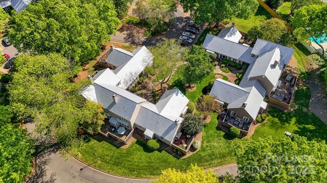 Building Photo - 3700 Selwyn Farms Ln