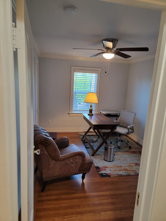 Building Photo - 3540 M St