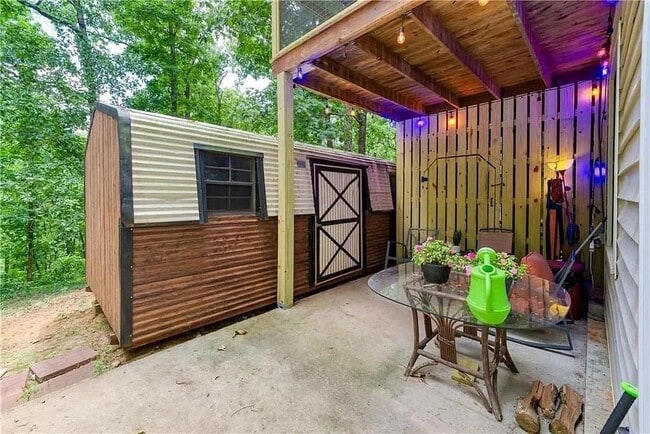 Building Photo - 7591 S Chestatee St