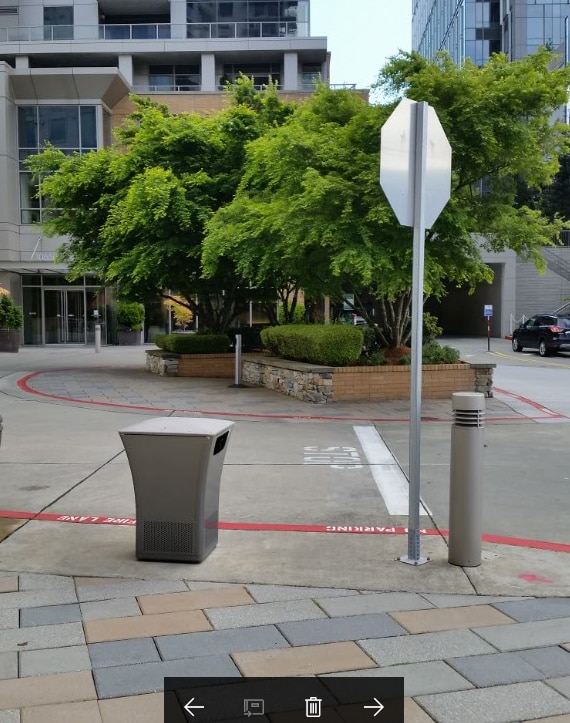 Building Photo - Bellevue Washington Square. One bed, One full bath. 1 Reserved parking. 17th floor. Concierge