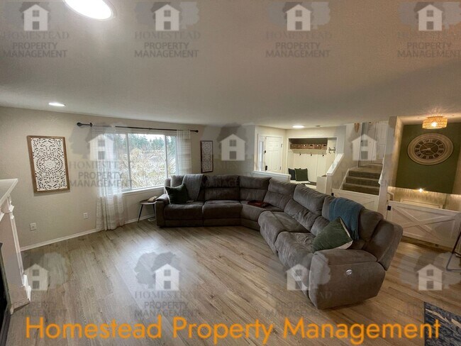 Building Photo - OUTSTANDING SOUTH SALEM LOCATION! HOME WITH A VIEW!