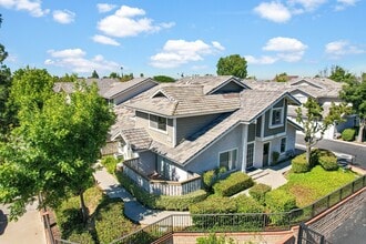 Building Photo - 1101 Golden Springs Dr