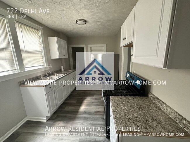 Building Photo - 722 Delhi Ave