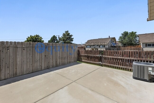 Building Photo - 1808 W Homestead Farms Ln
