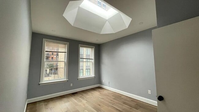 Building Photo - 1115 1/2 5th Street Northwest - A