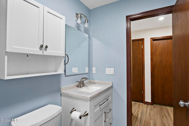 Building Photo - 62 Devitt Rd