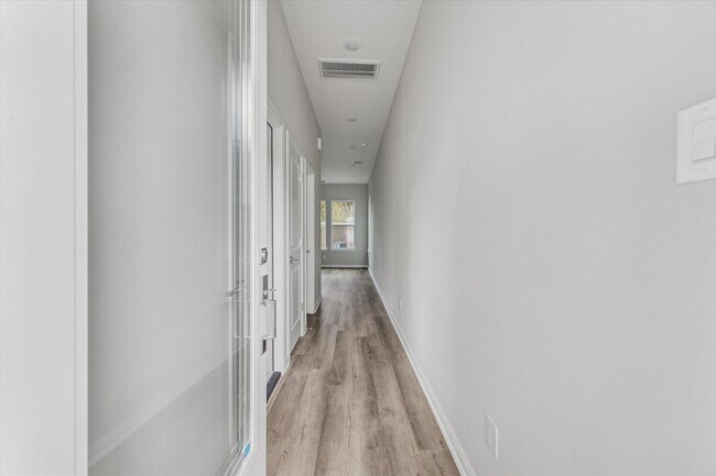 Building Photo - Brand New Construction Clark Meadows