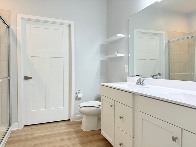 Building Photo - Coastal Luxury Living in River Run – Minut...