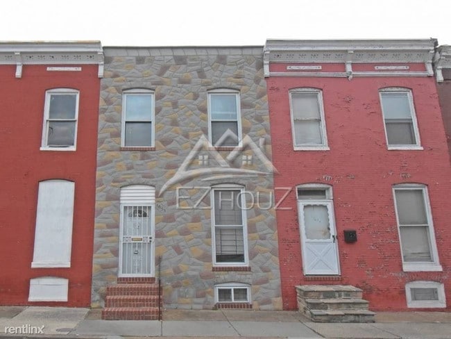 Building Photo - 3 br, 1 bath Apartment - 1633 N Spring St