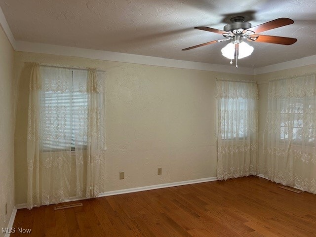 Building Photo - 121 Larchwood Dr