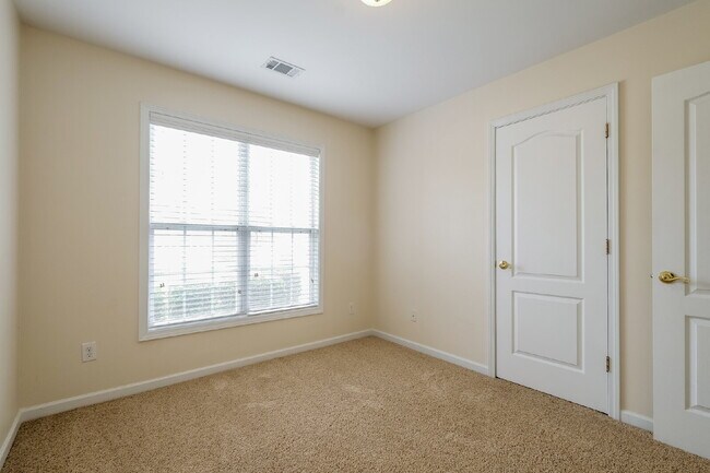 Building Photo - 1072 Pecan Grove Pl