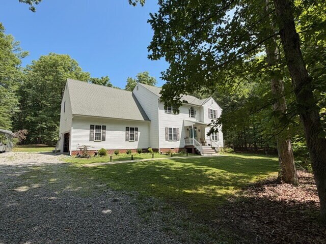 Building Photo - 4 Bedroom Home on 3.65 Acres in Moseley – Available September 22nd – $3,500/mo