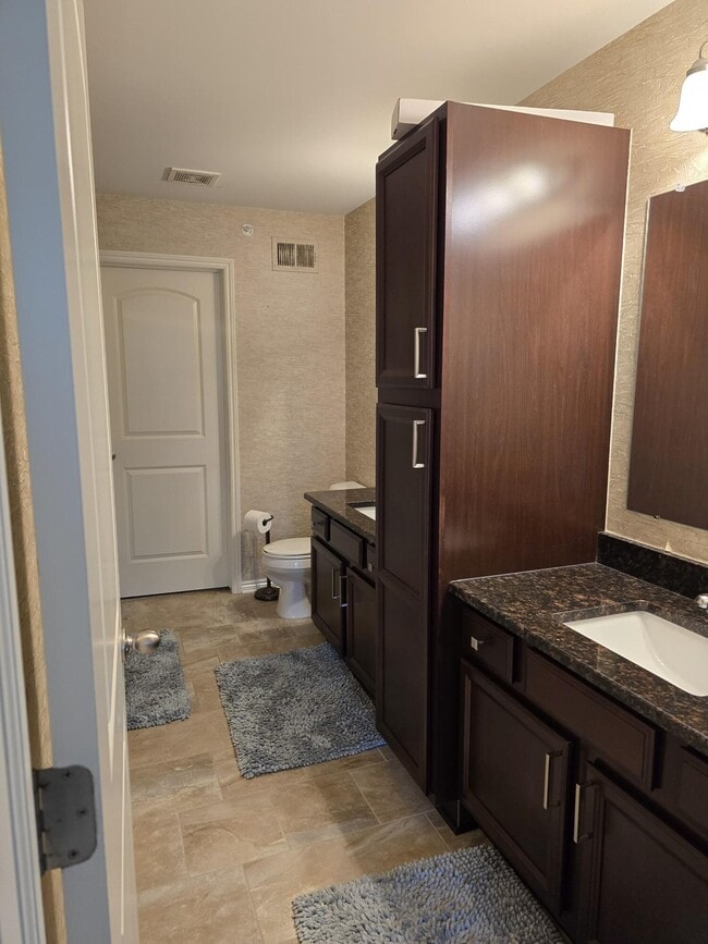 Building Photo - 45762 S Stonewood Rd