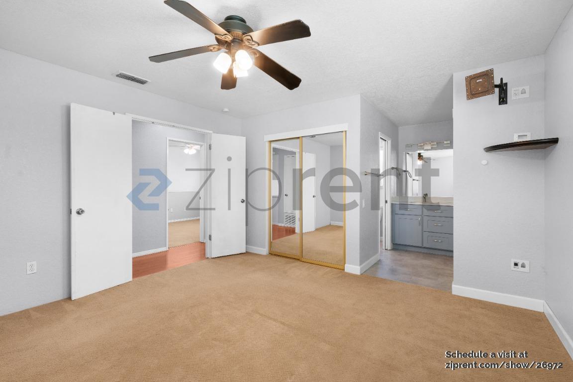 Building Photo - 5324 Vichy Cir