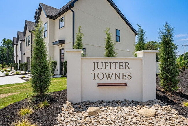 Building Photo - 107 Taverly Dr