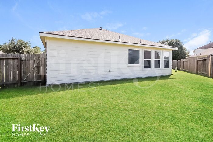 Building Photo - 9819 Barr Spring Dr